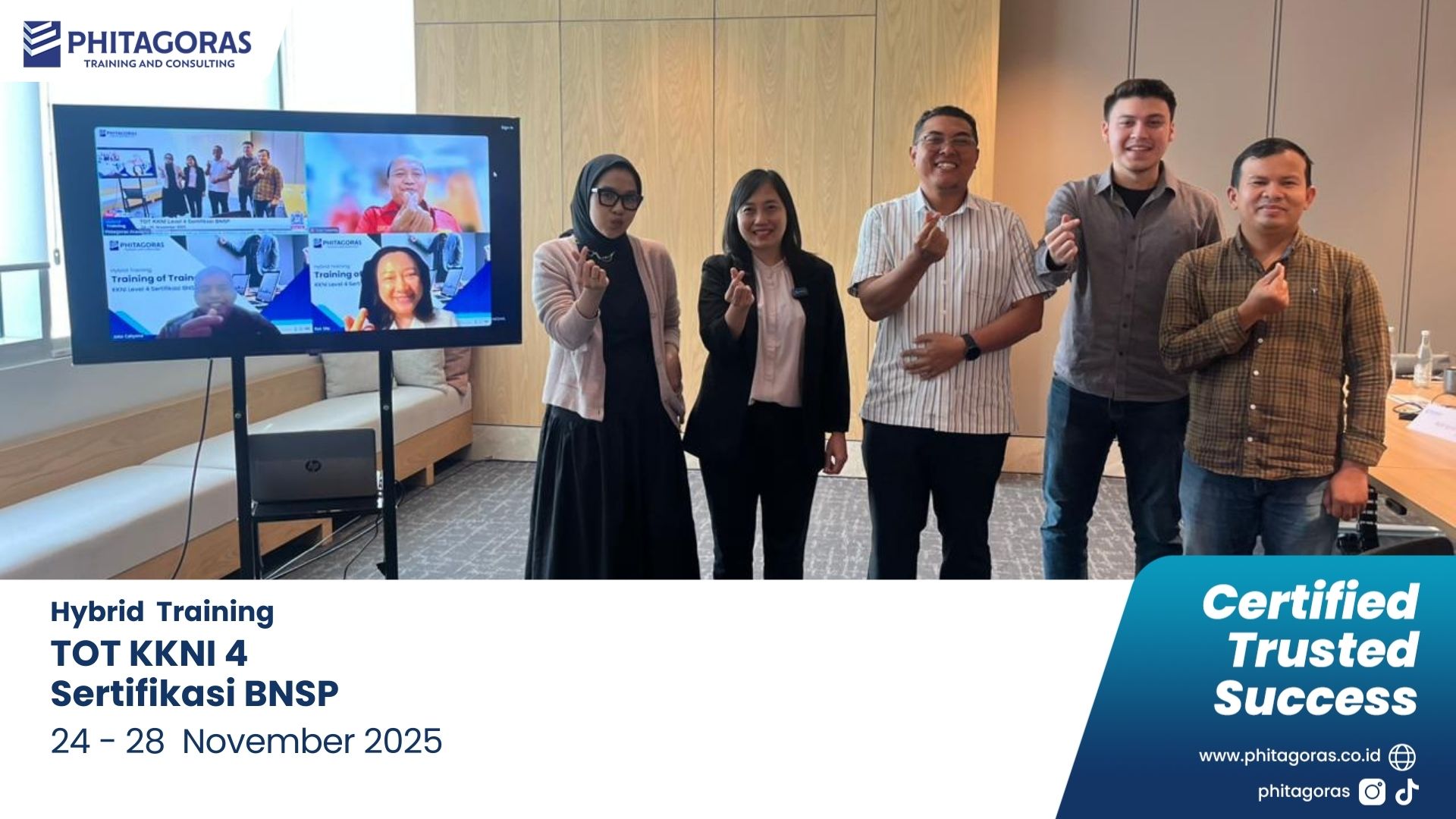 Foto Bersama Hybrid Training Jakarta TOT KKNI 4 Sertifikasi BNSP 24 - 28 November 2025